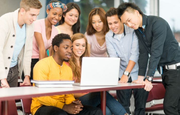 Easy UAE Visa Guide for Pakistani Citizens